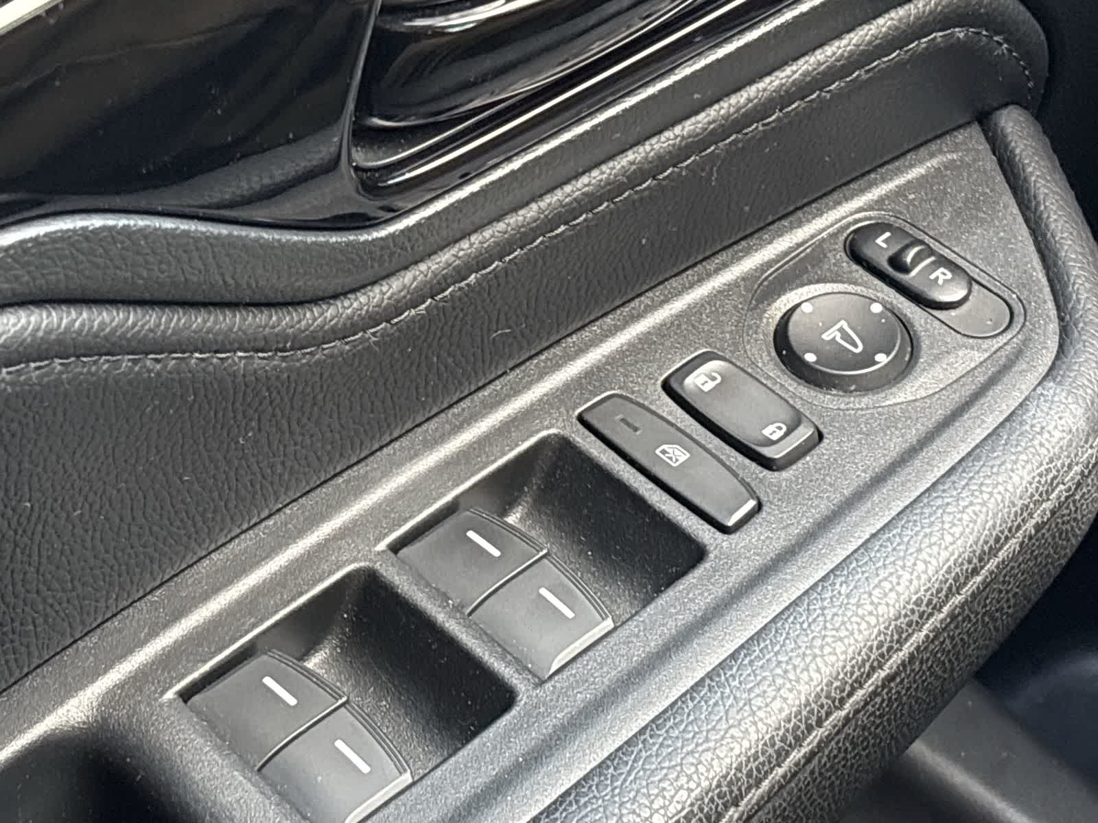 Thumbnail: 2023 Honda Odyssey - 27