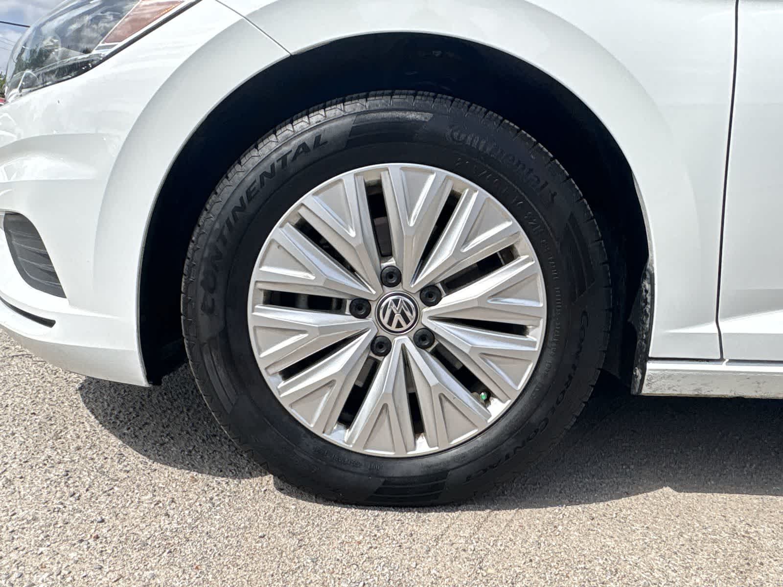 Thumbnail: 2019 Volkswagen Jetta - 12