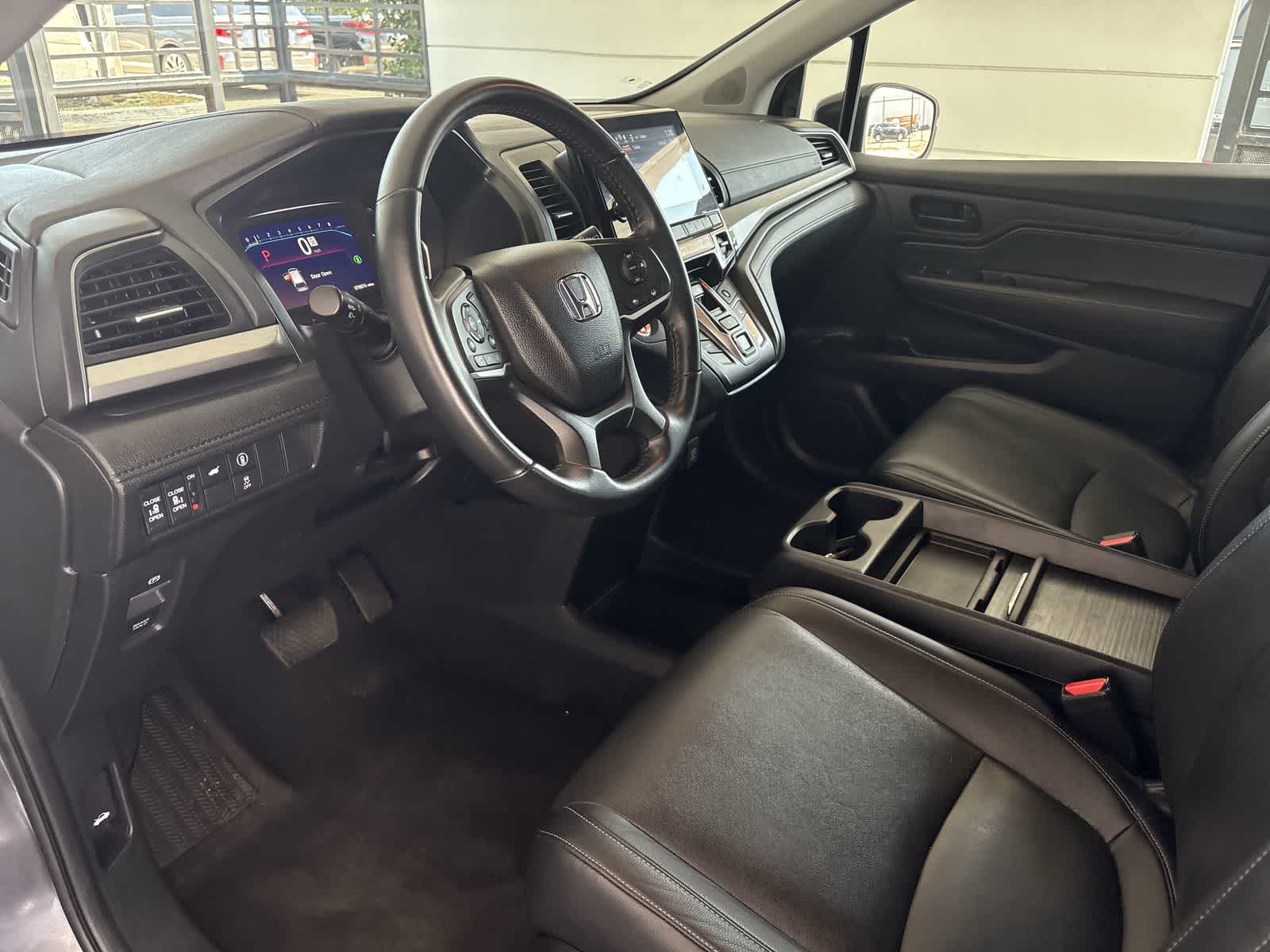 2023 Honda Odyssey EX-L photo 2