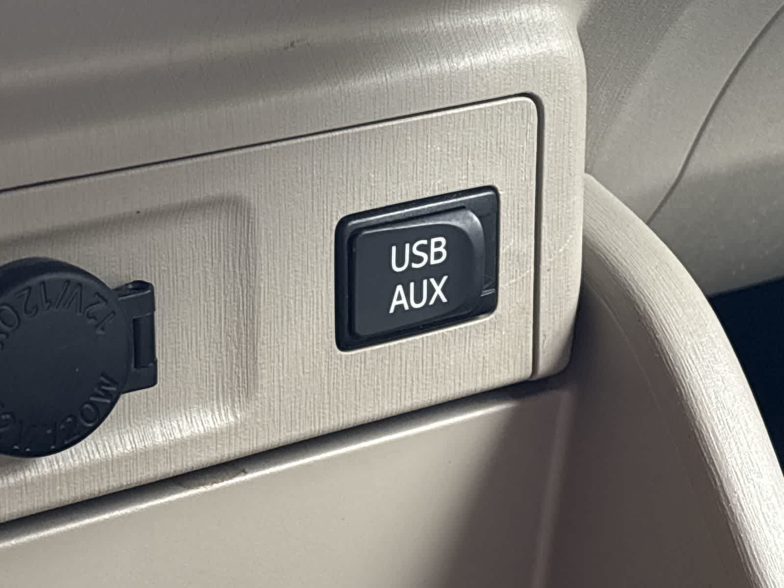 Thumbnail: 2012 Toyota Prius v - 35