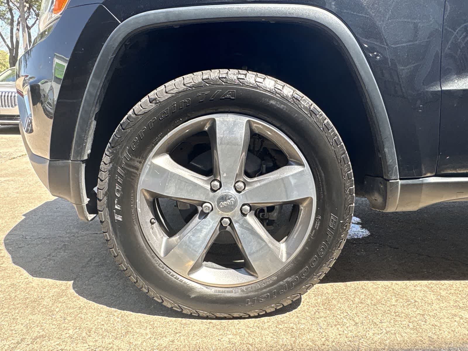 Thumbnail: 2015 Jeep Grand Cherokee - 20