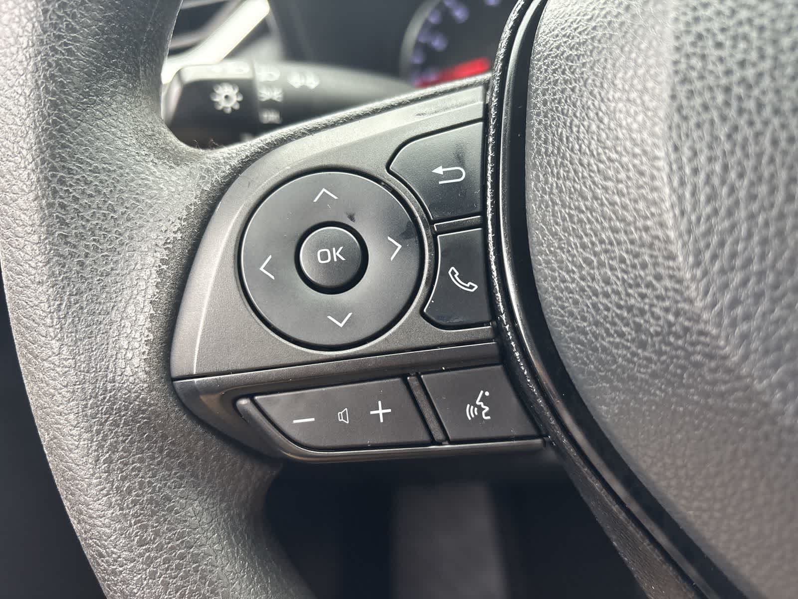 Thumbnail: 2021 Toyota RAV4 - 26