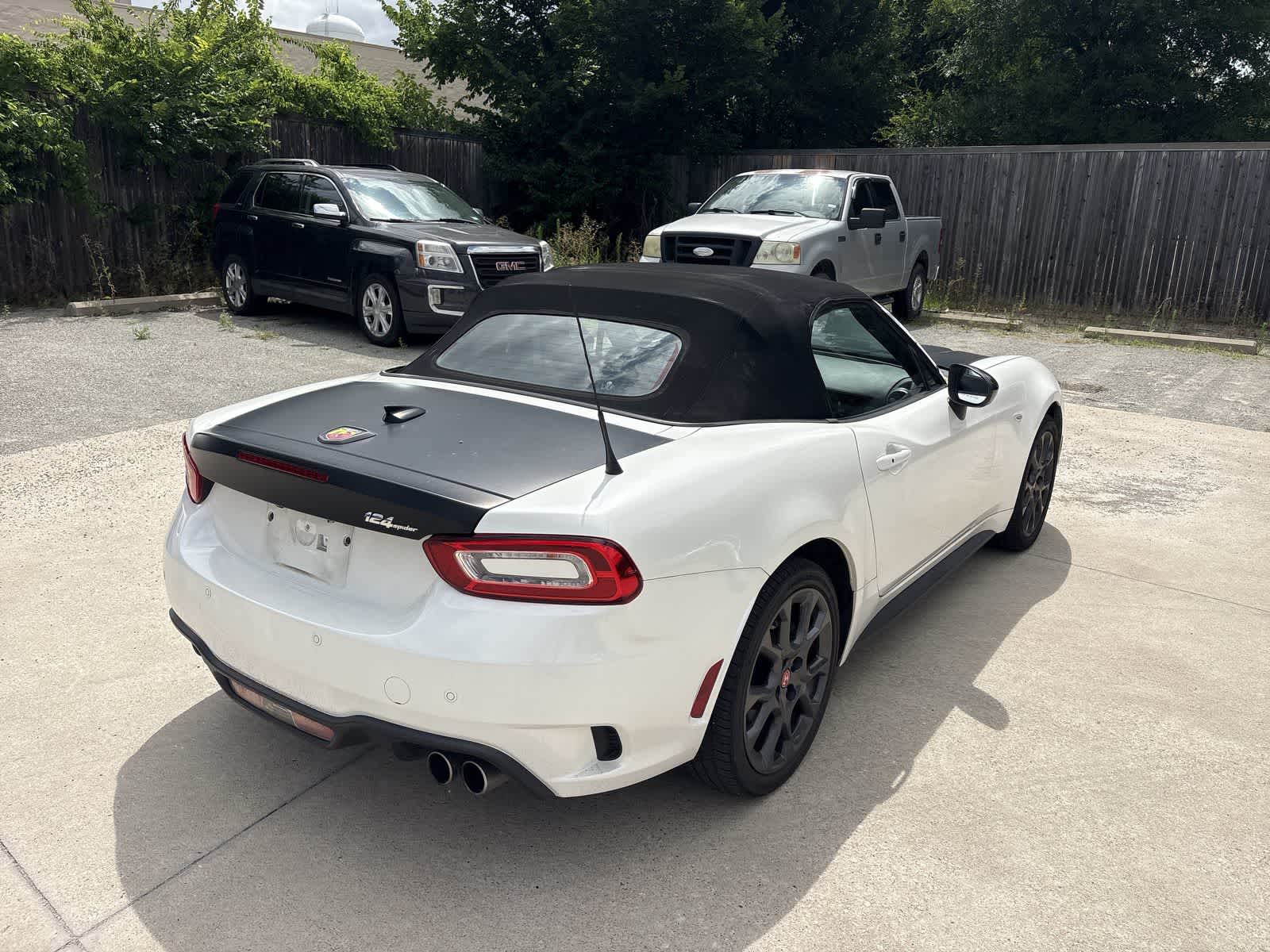 Thumbnail: 2019 Fiat 124 Spider - 6