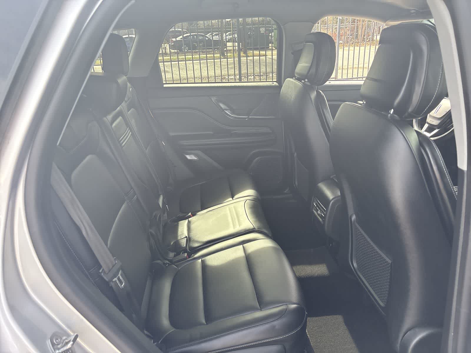 Thumbnail: 2020 Lincoln Corsair - 24