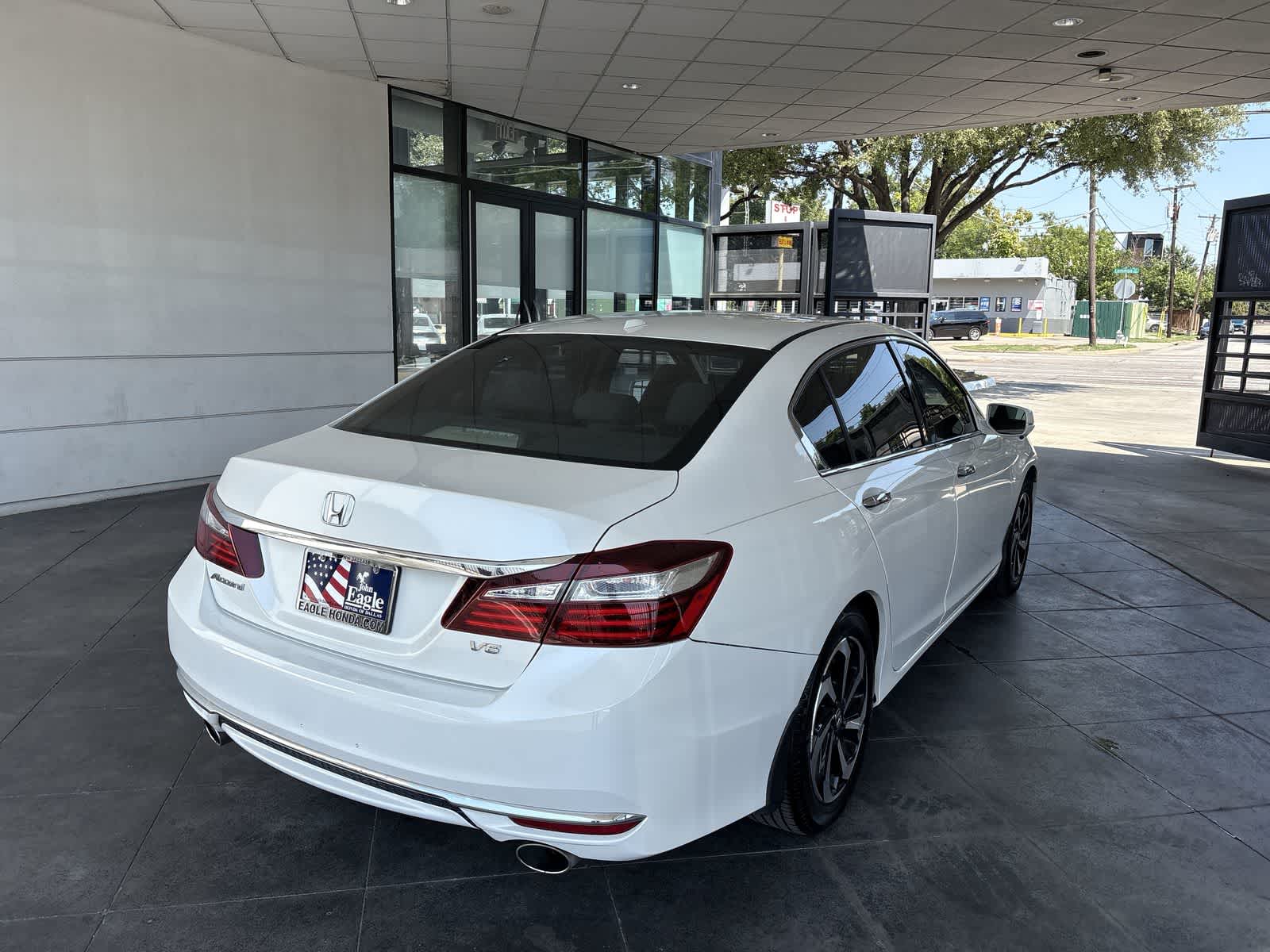 Thumbnail: 2017 Honda Accord - 25