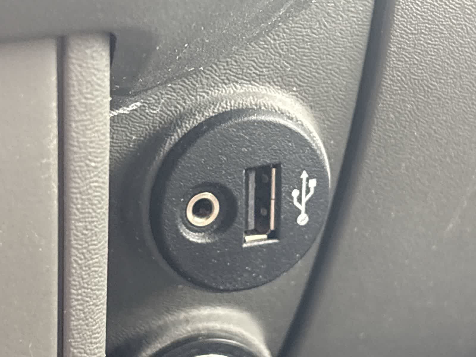 Thumbnail: 2020 Nissan Frontier - 27