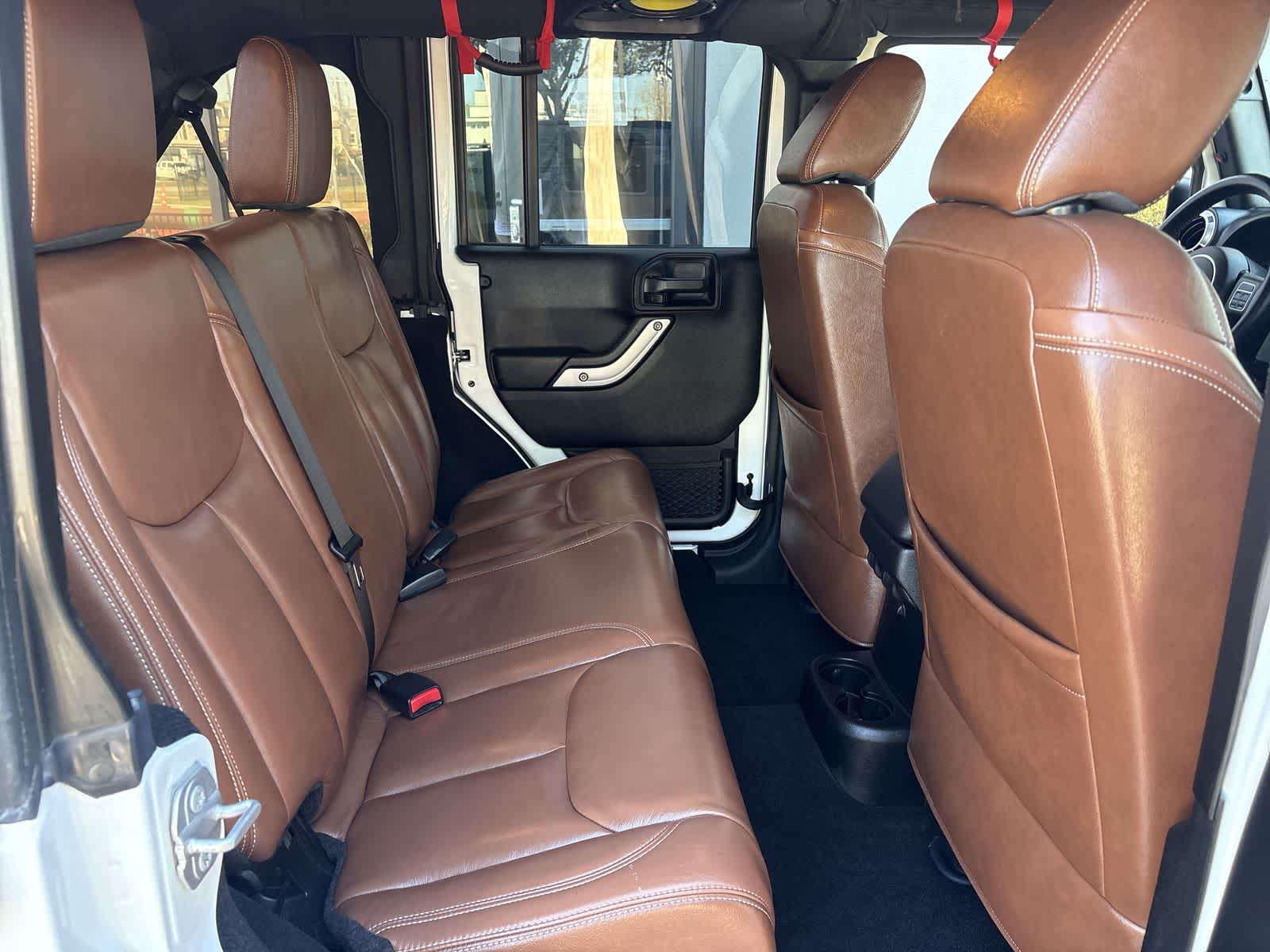 Thumbnail: 2018 Jeep Wrangler - 24