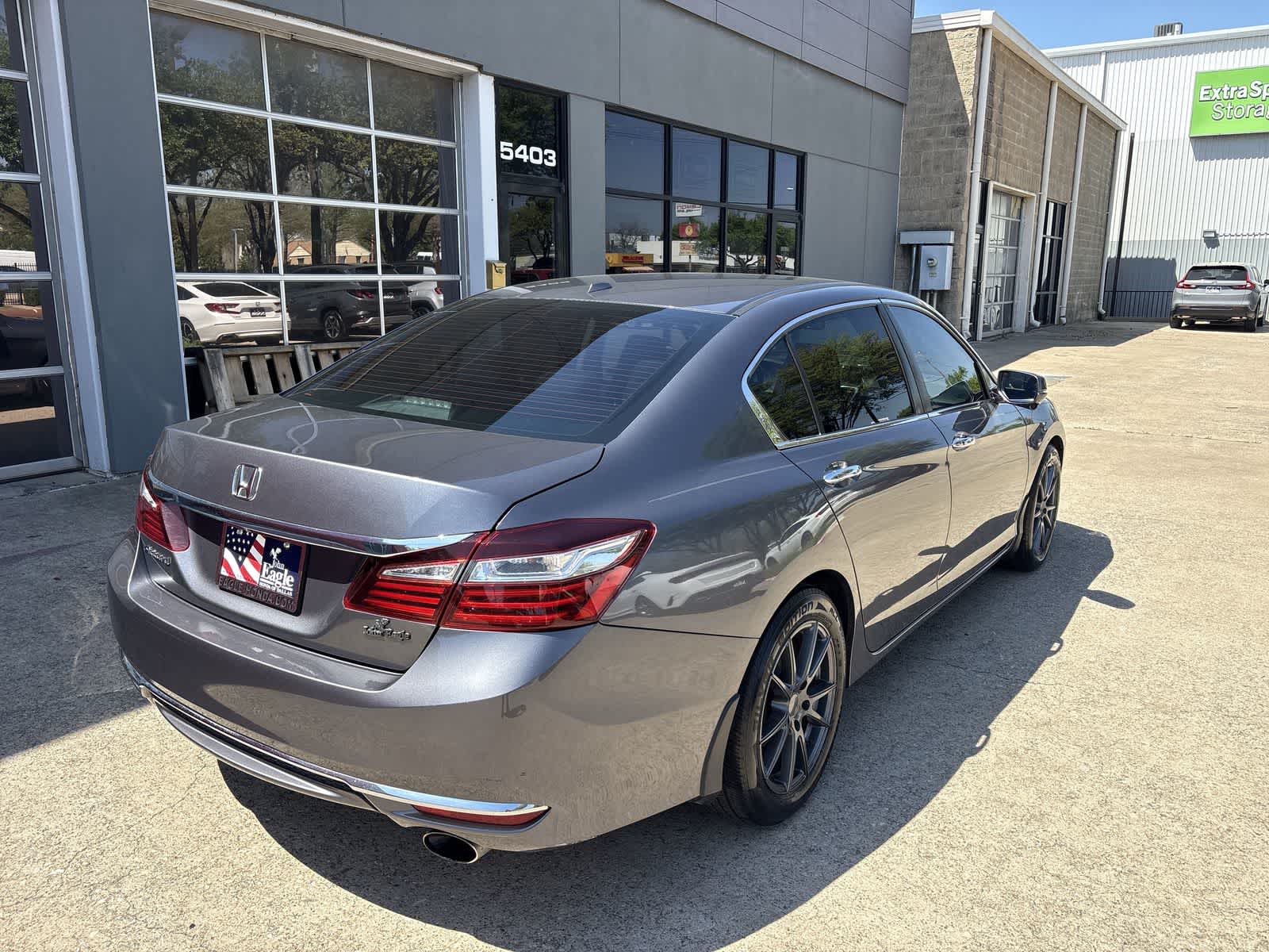 Thumbnail: 2016 Honda Accord - 15