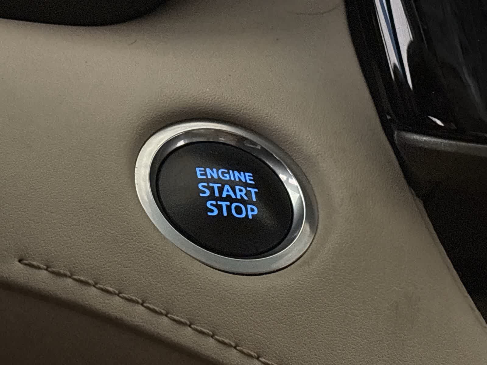 Thumbnail: 2020 Toyota Highlander - 22
