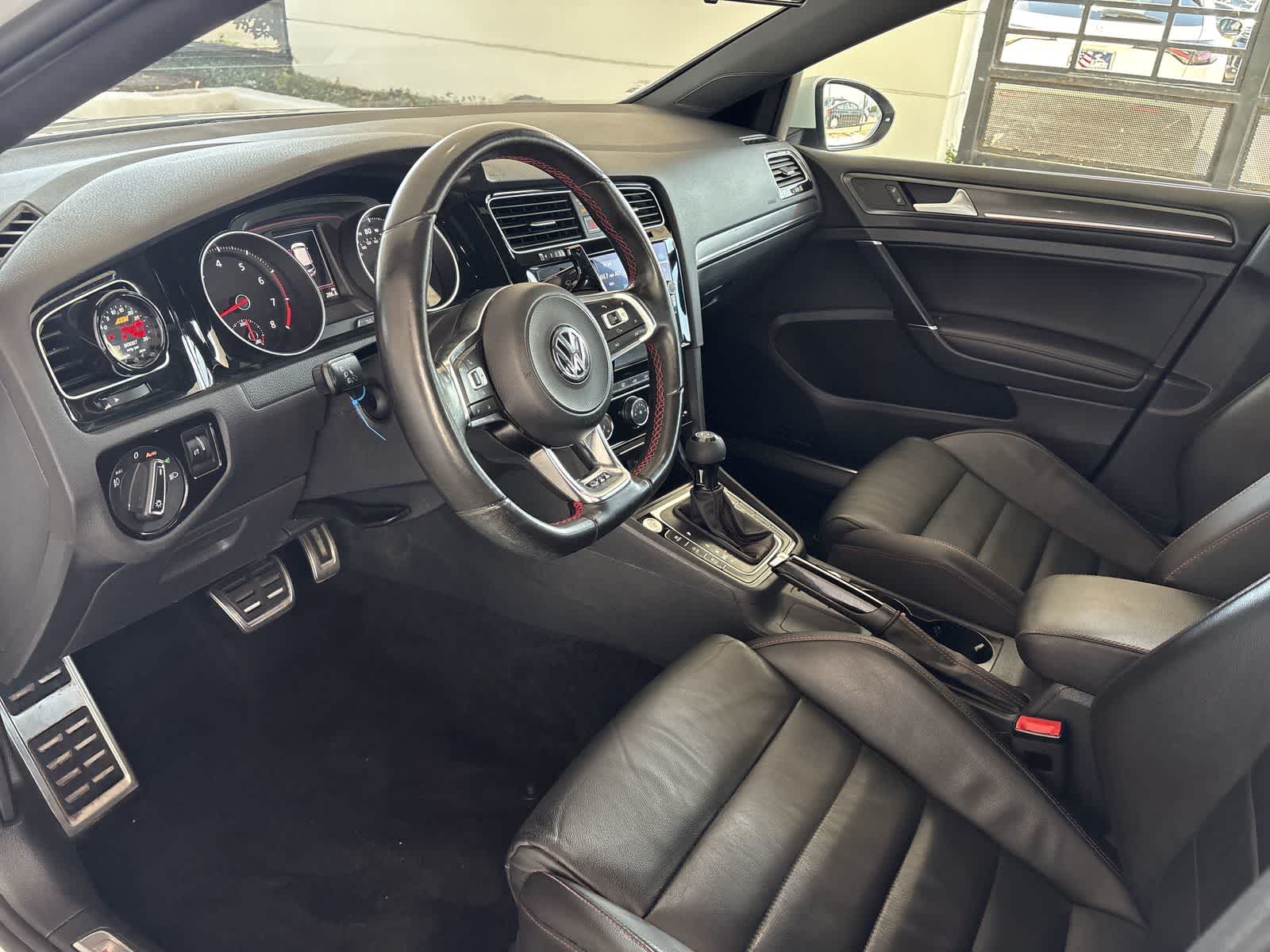 Thumbnail: 2018 Volkswagen Golf - 2