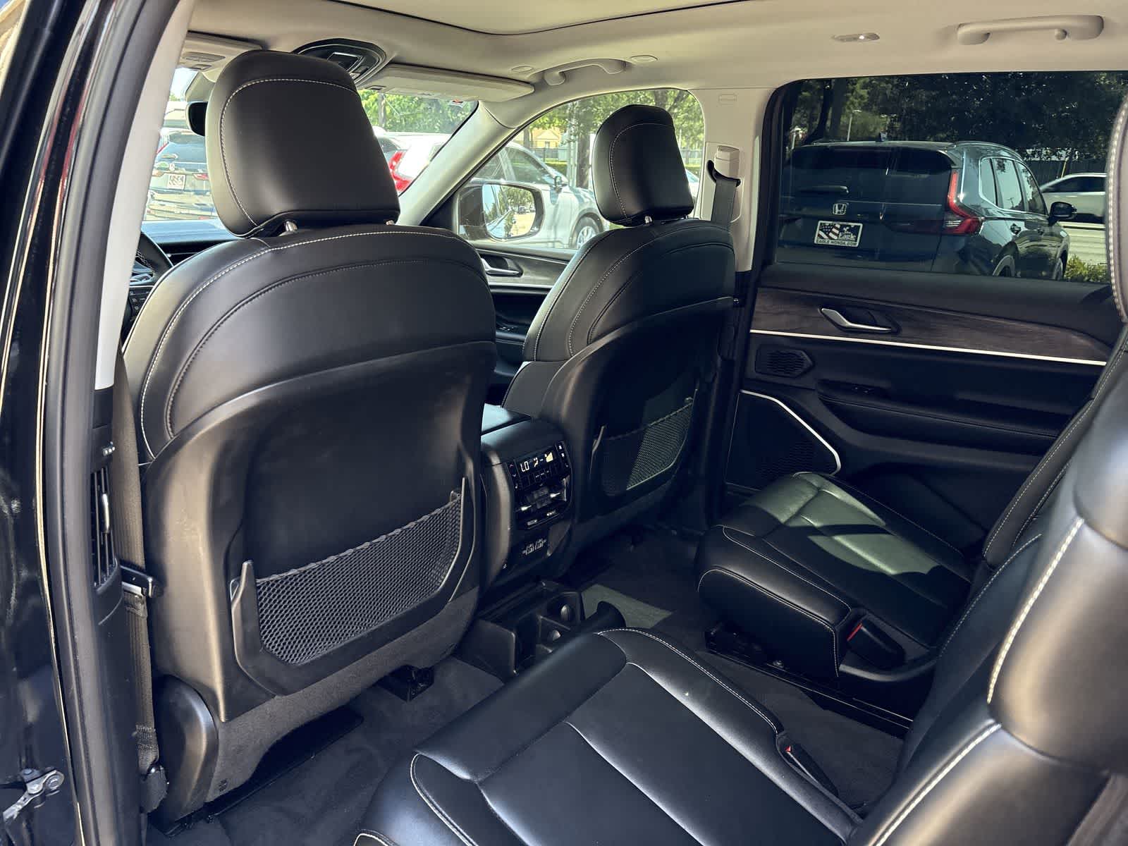 Thumbnail: 2021 Jeep Grand Cherokee L - 11