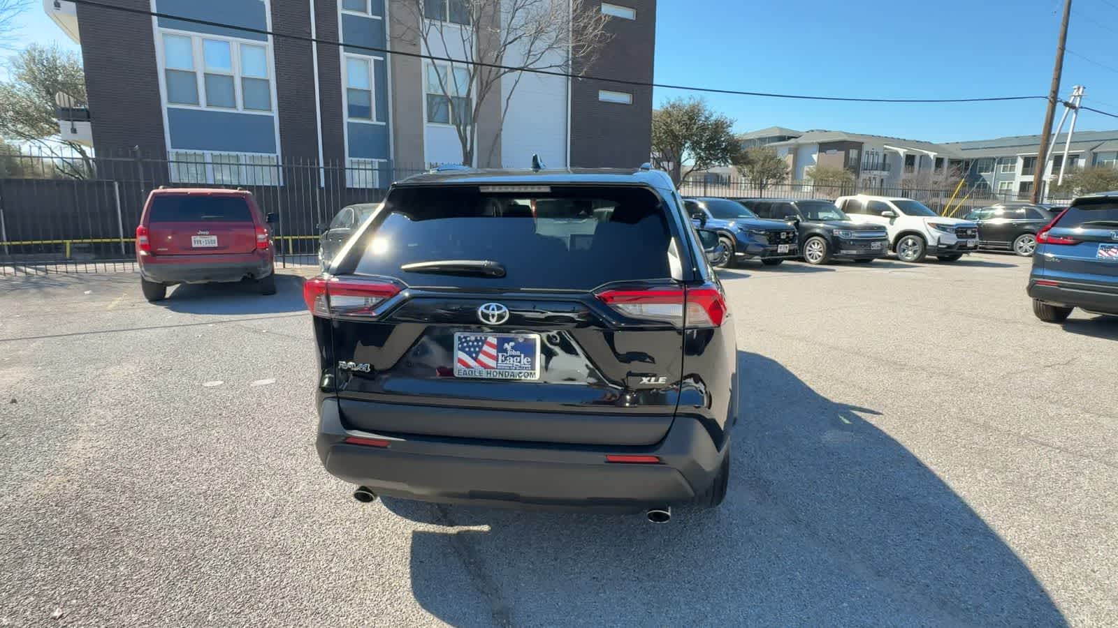 Thumbnail: 2025 Toyota RAV4 - 7