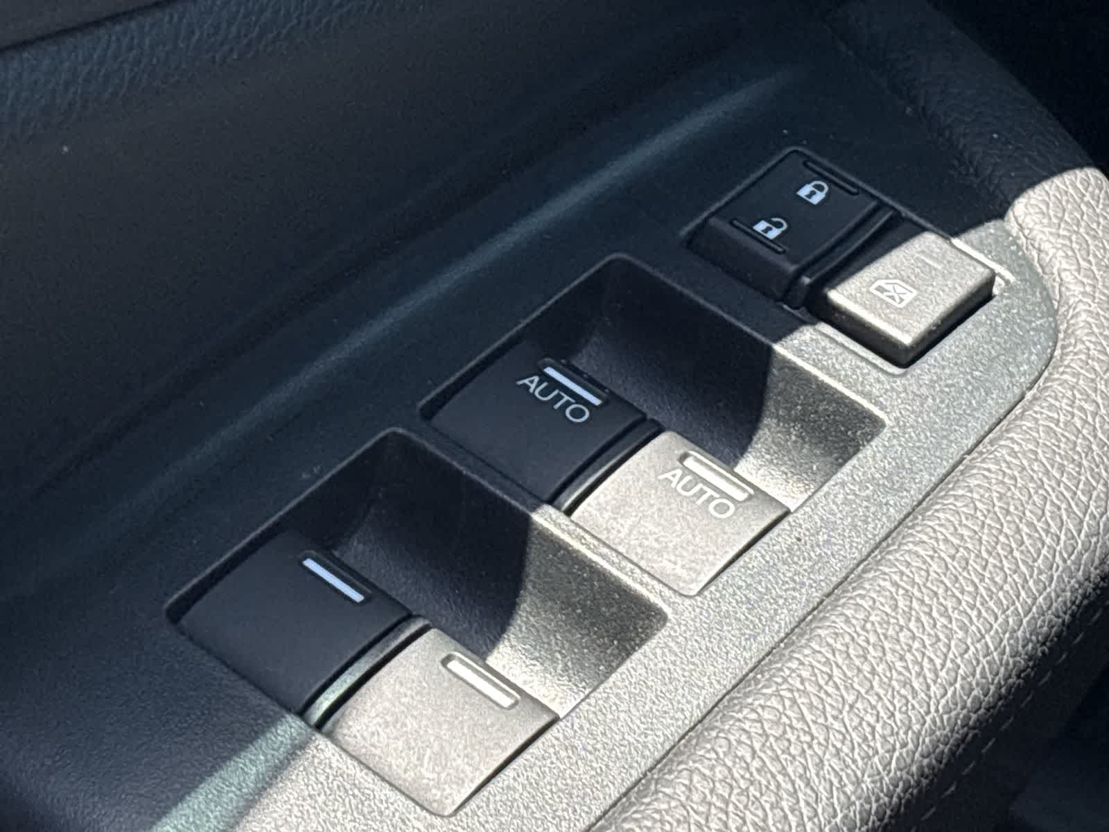 Thumbnail: 2023 Honda Passport - 22