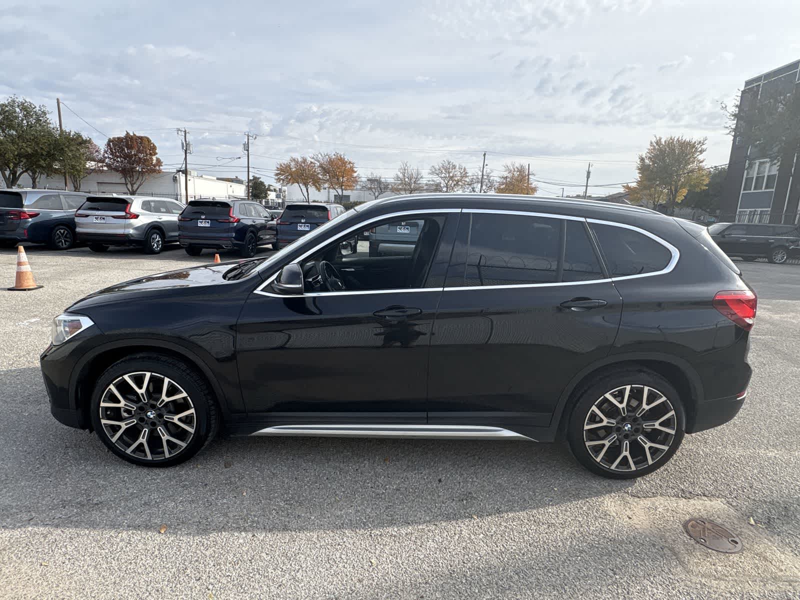 Thumbnail: 2021 BMW X1 - 3
