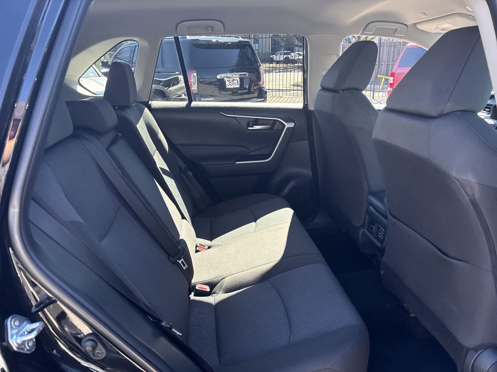 Thumbnail: 2025 Toyota RAV4 - 24