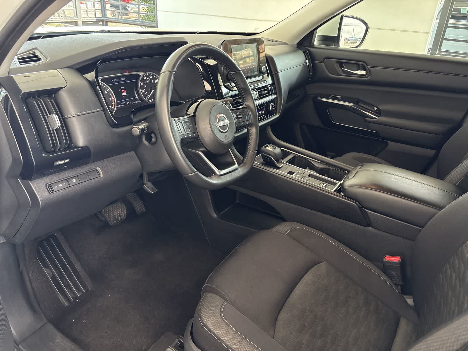 Thumbnail: 2022 Nissan Pathfinder - 2