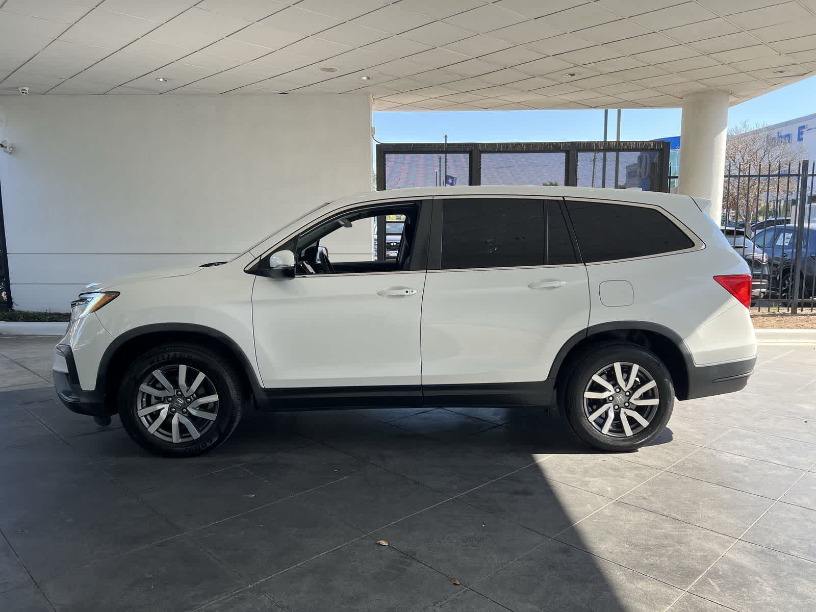 2020 Honda Pilot EX-L photo 3
