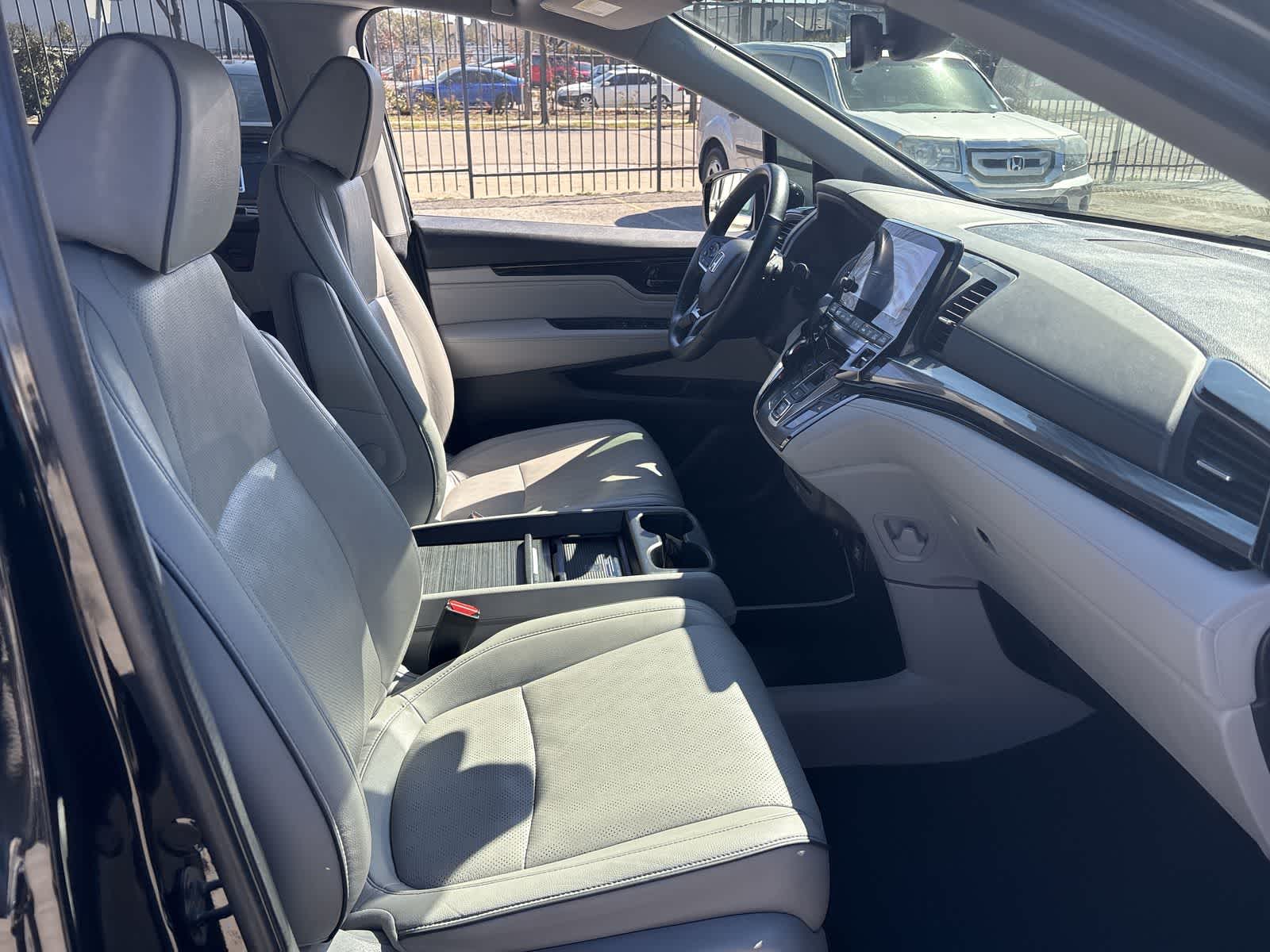 Thumbnail: 2022 Honda Odyssey - 25