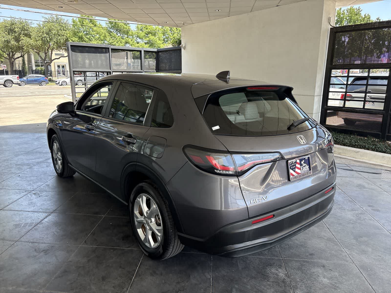 2023 Honda HR-V LX 2WD photo 4