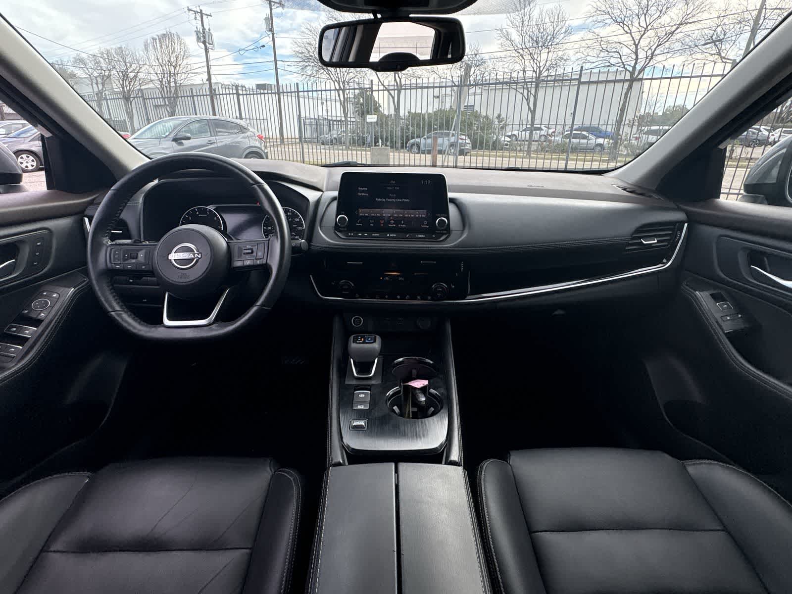 Thumbnail: 2022 Nissan Rogue - 9