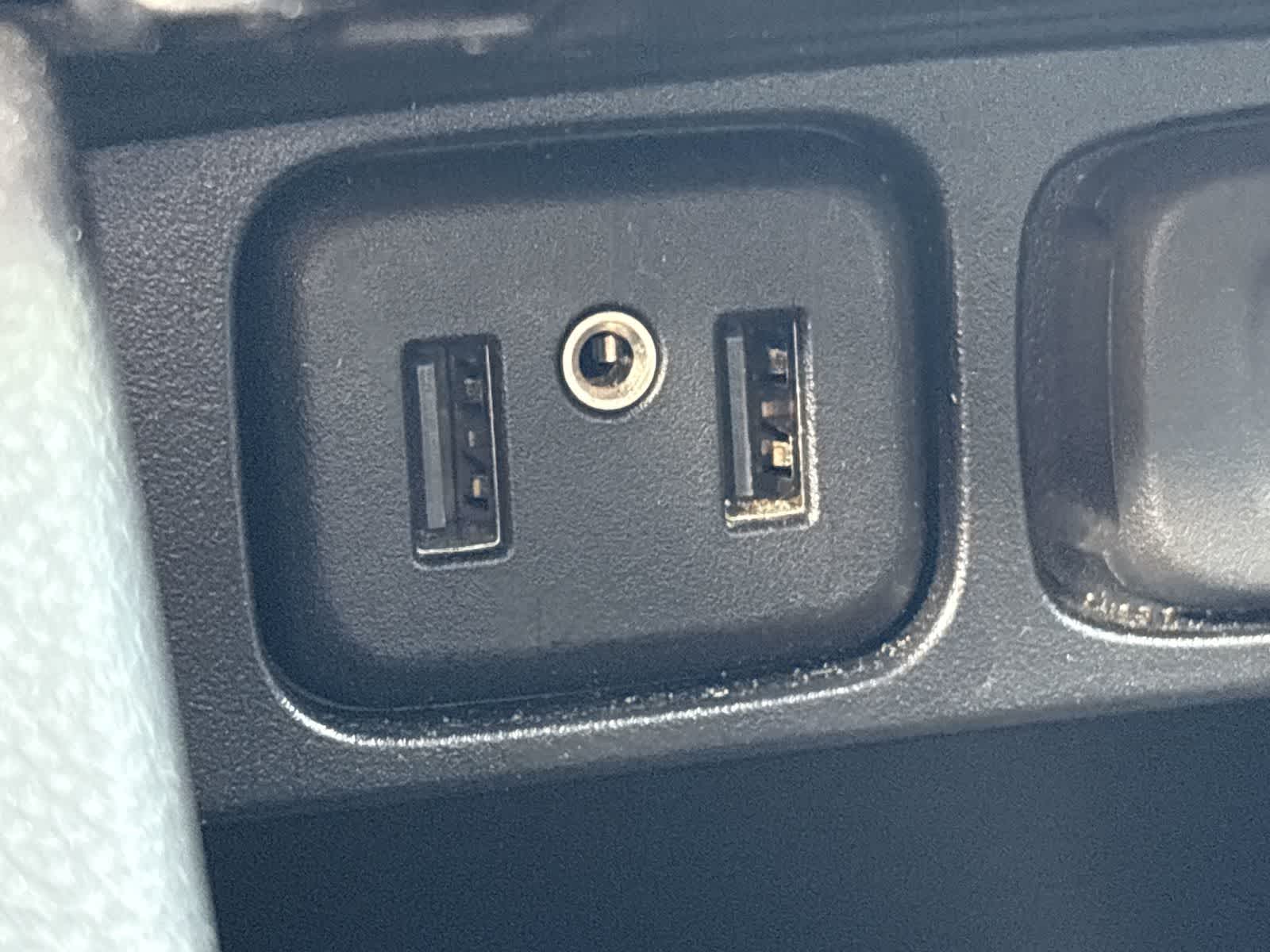 Thumbnail: 2022 Buick Encore - 28