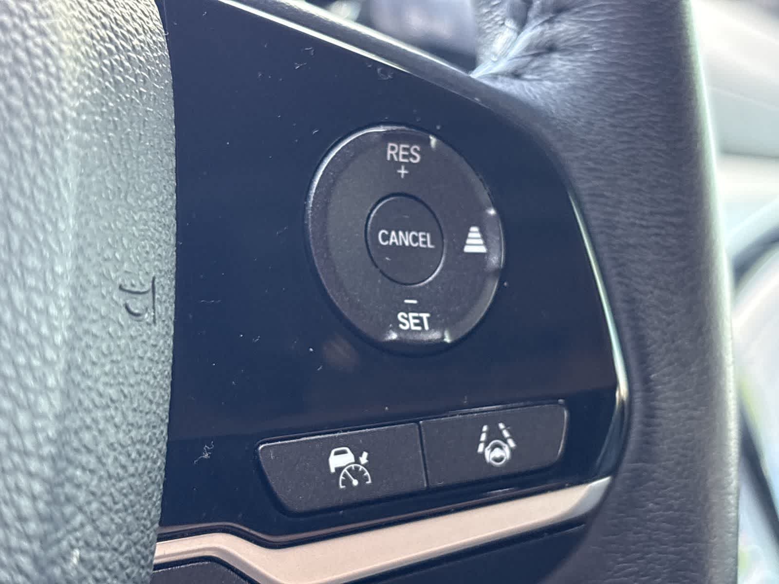 Thumbnail: 2023 Honda Odyssey - 21