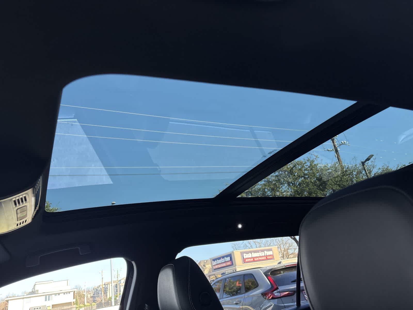 Thumbnail: 2023 Volkswagen Tiguan - 27