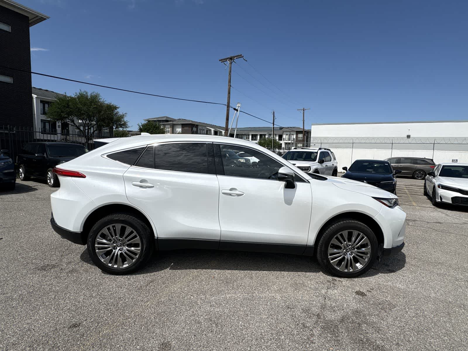 Thumbnail: 2024 Toyota Venza - 7