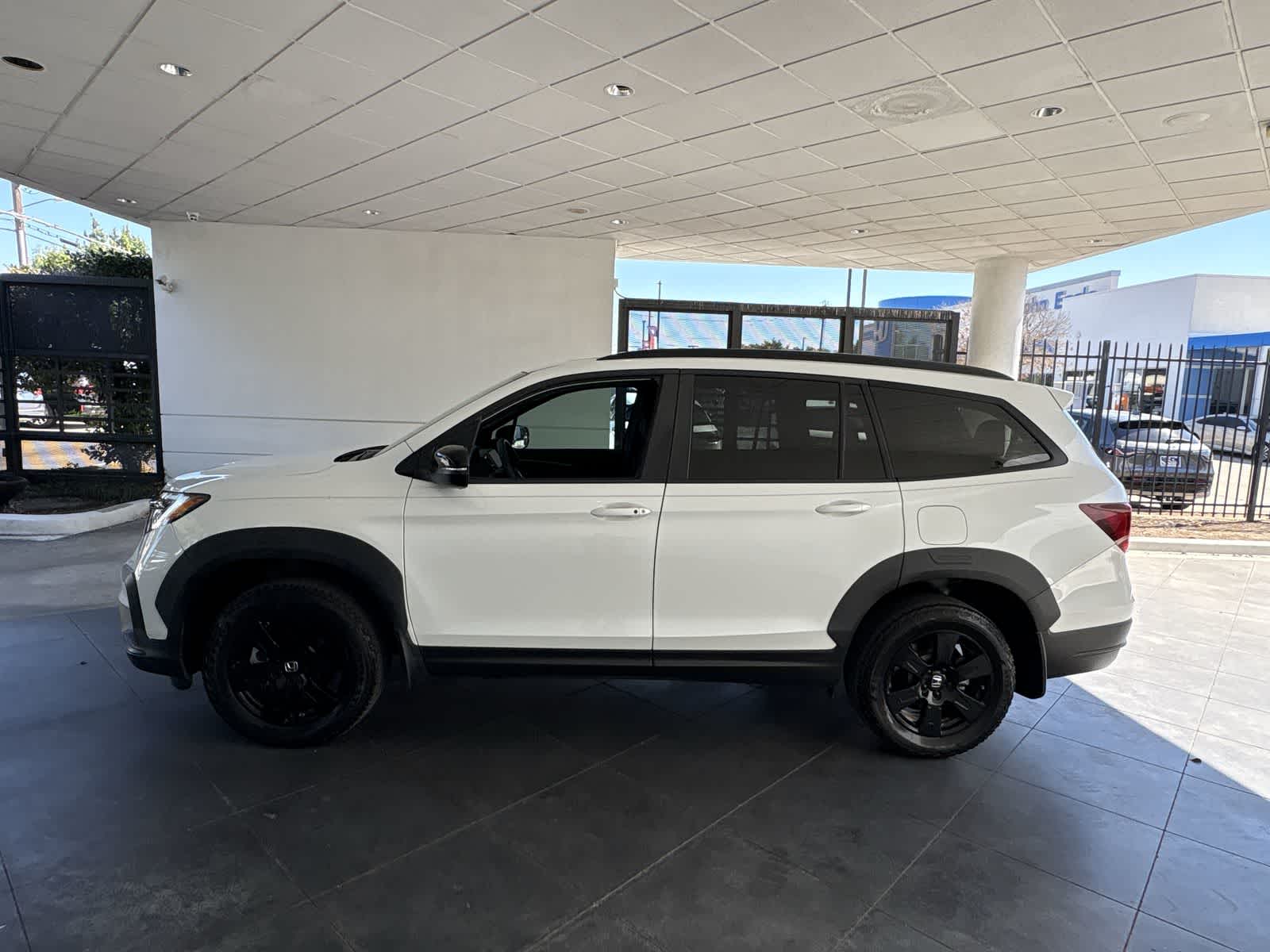 Thumbnail: 2022 Honda Pilot - 3