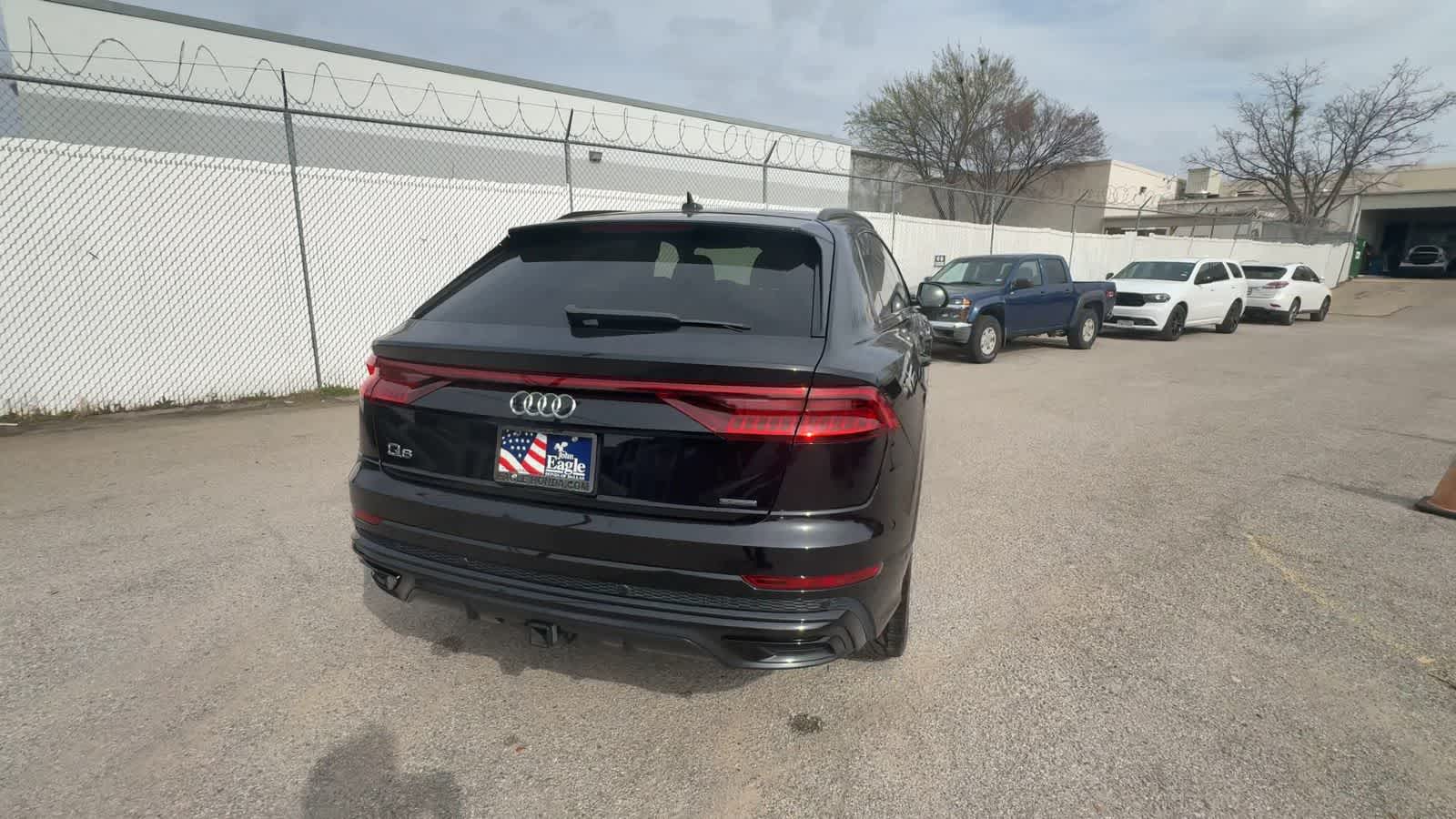 Thumbnail: 2020 Audi Q8 - 7