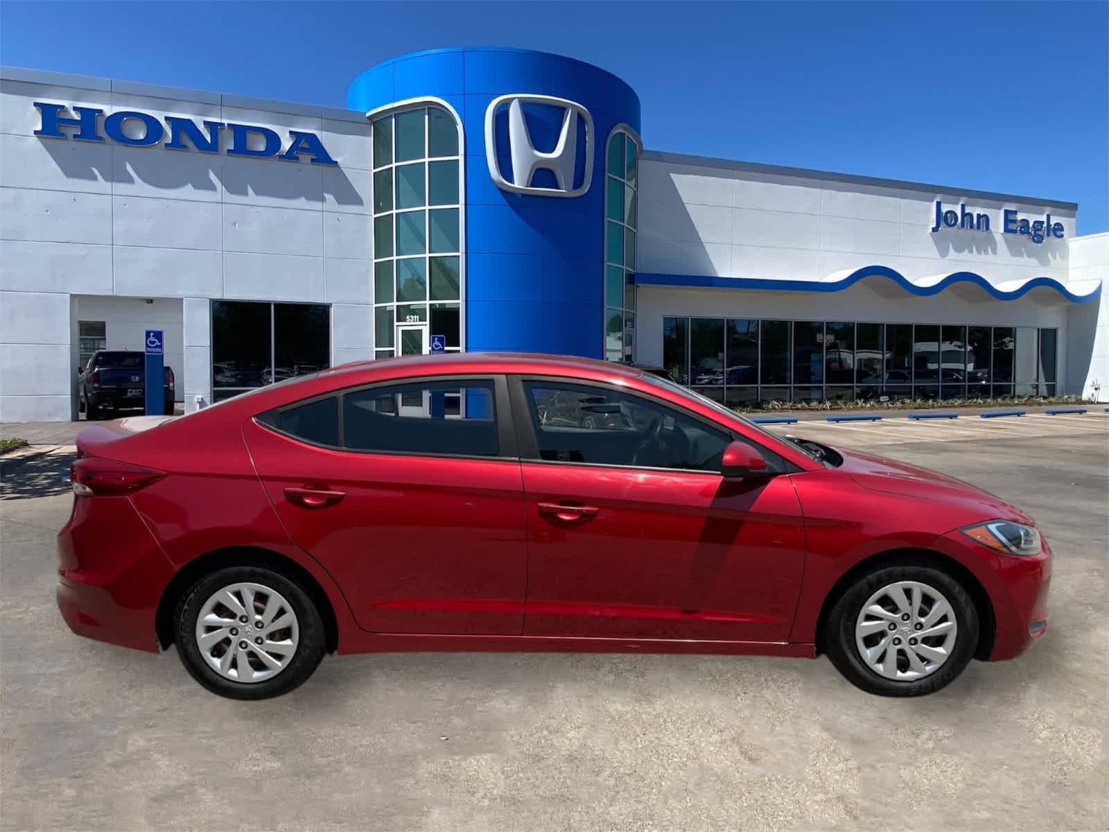 Thumbnail: 2017 Hyundai Elantra - 22