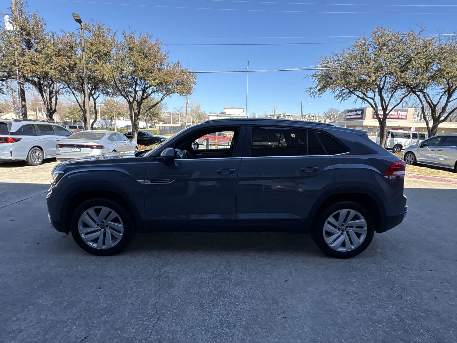 Thumbnail: 2022 Volkswagen Atlas - 11