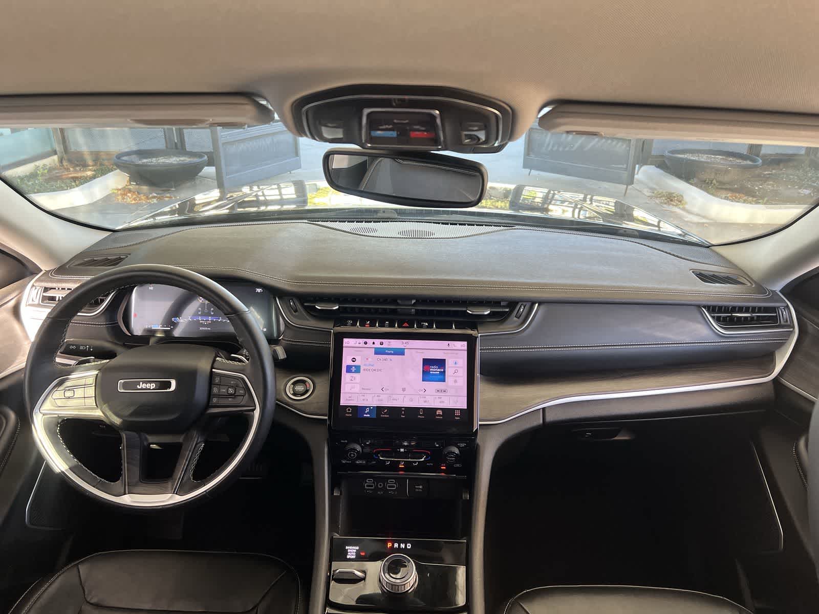 Thumbnail: 2022 Jeep Grand Cherokee - 9