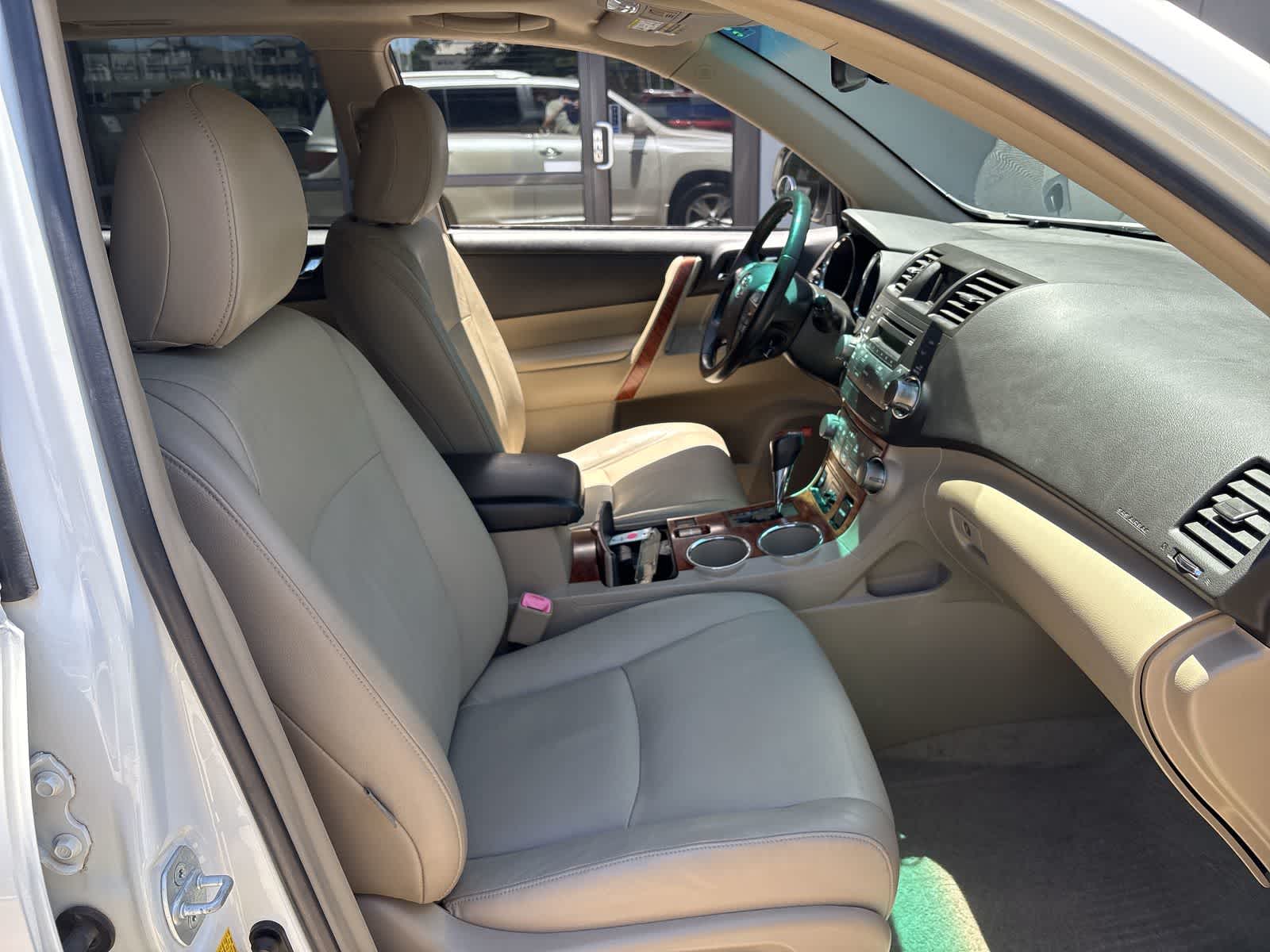 2008 Toyota Highlander Limited 13