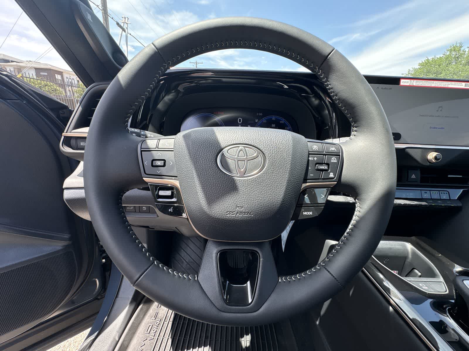 Thumbnail: 2025 Toyota Crown Signia - 18