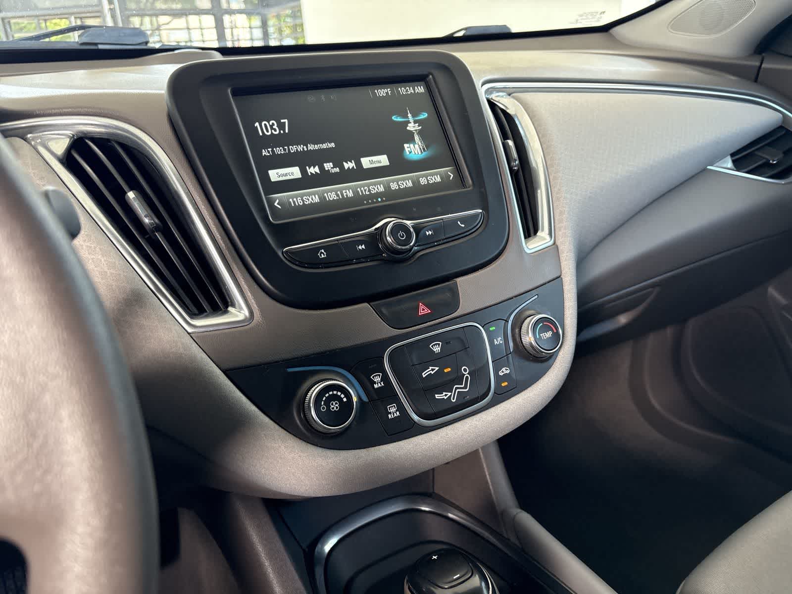 Thumbnail: 2016 Chevrolet Malibu - 15