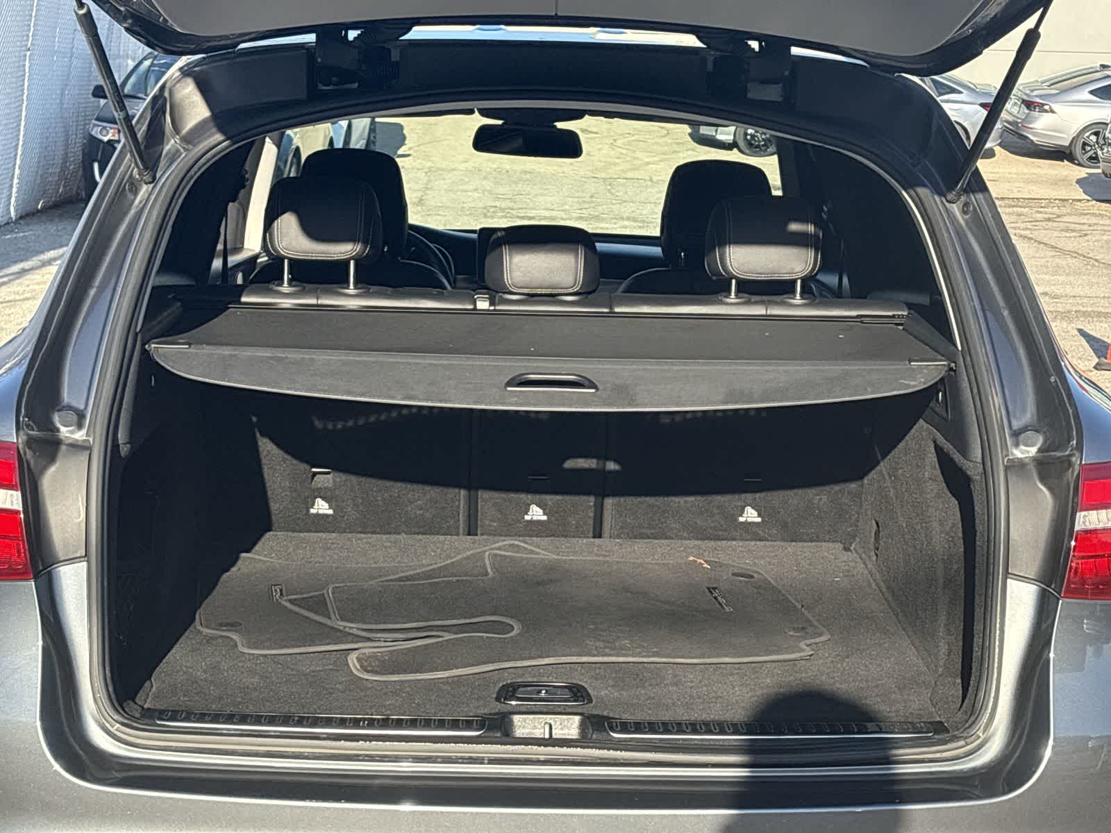 Thumbnail: 2019 Mercedes-Benz GLC - 18