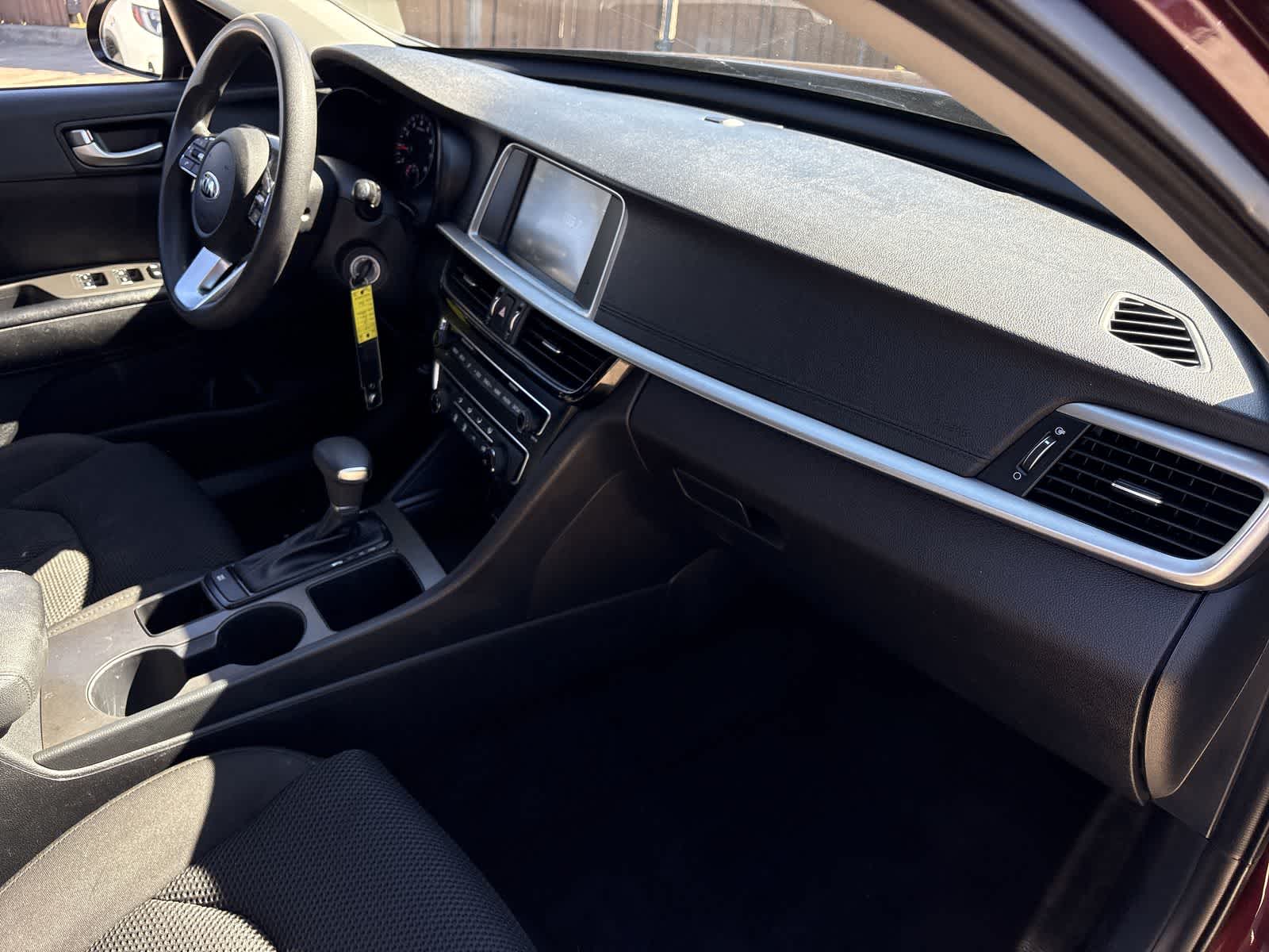 Thumbnail: 2020 Kia Optima - 21