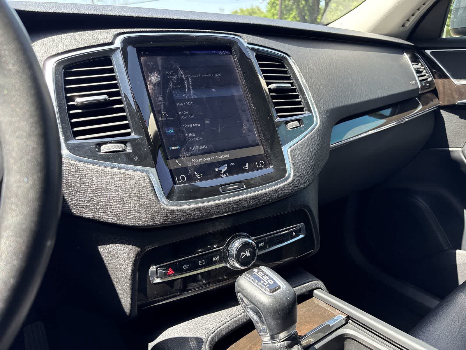 Thumbnail: 2018 Volvo XC90 - 15