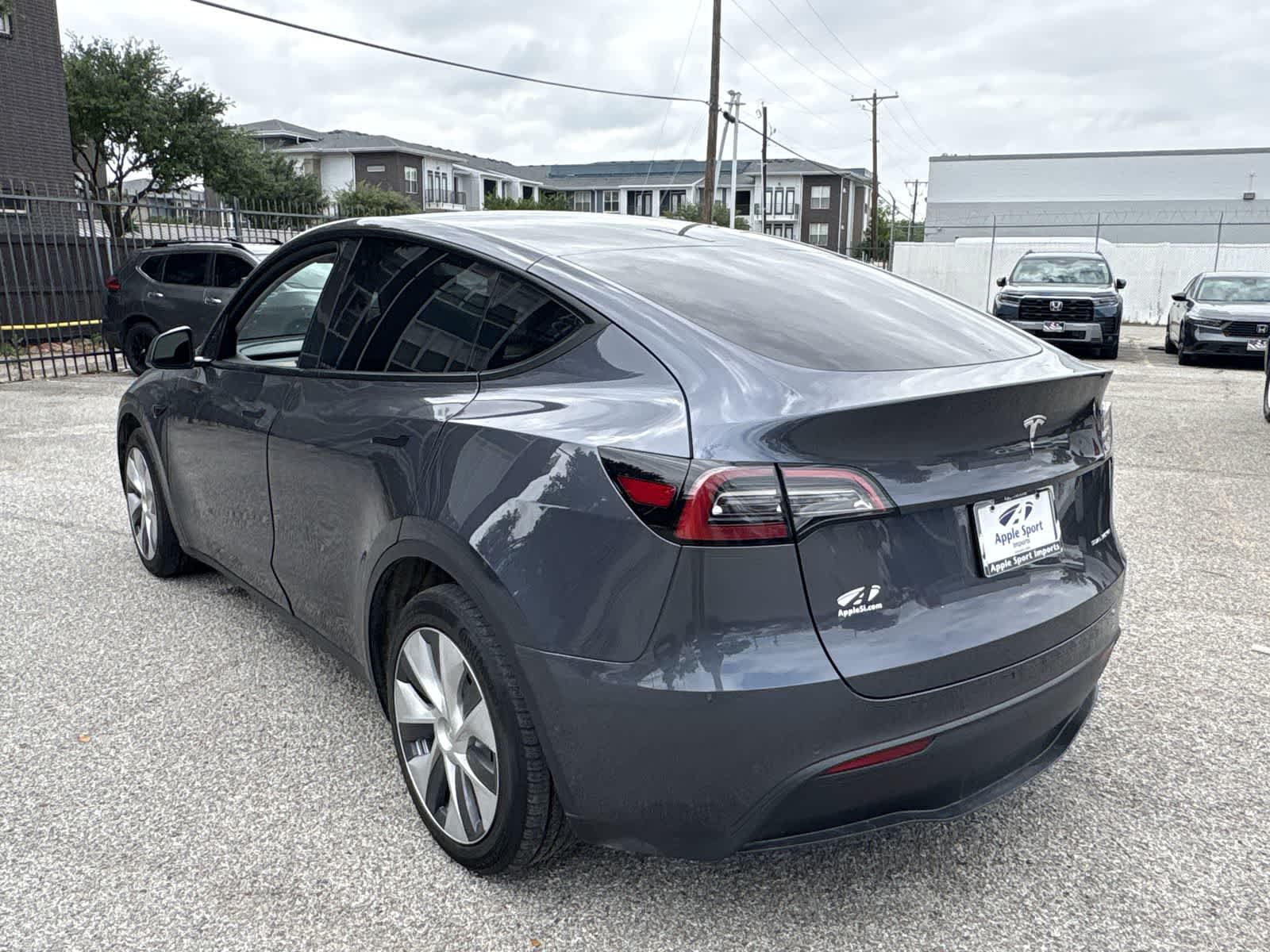 Thumbnail: 2022 Tesla Model Y - 4