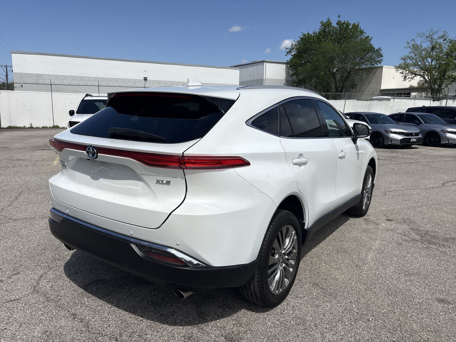 Thumbnail: 2024 Toyota Venza - 6