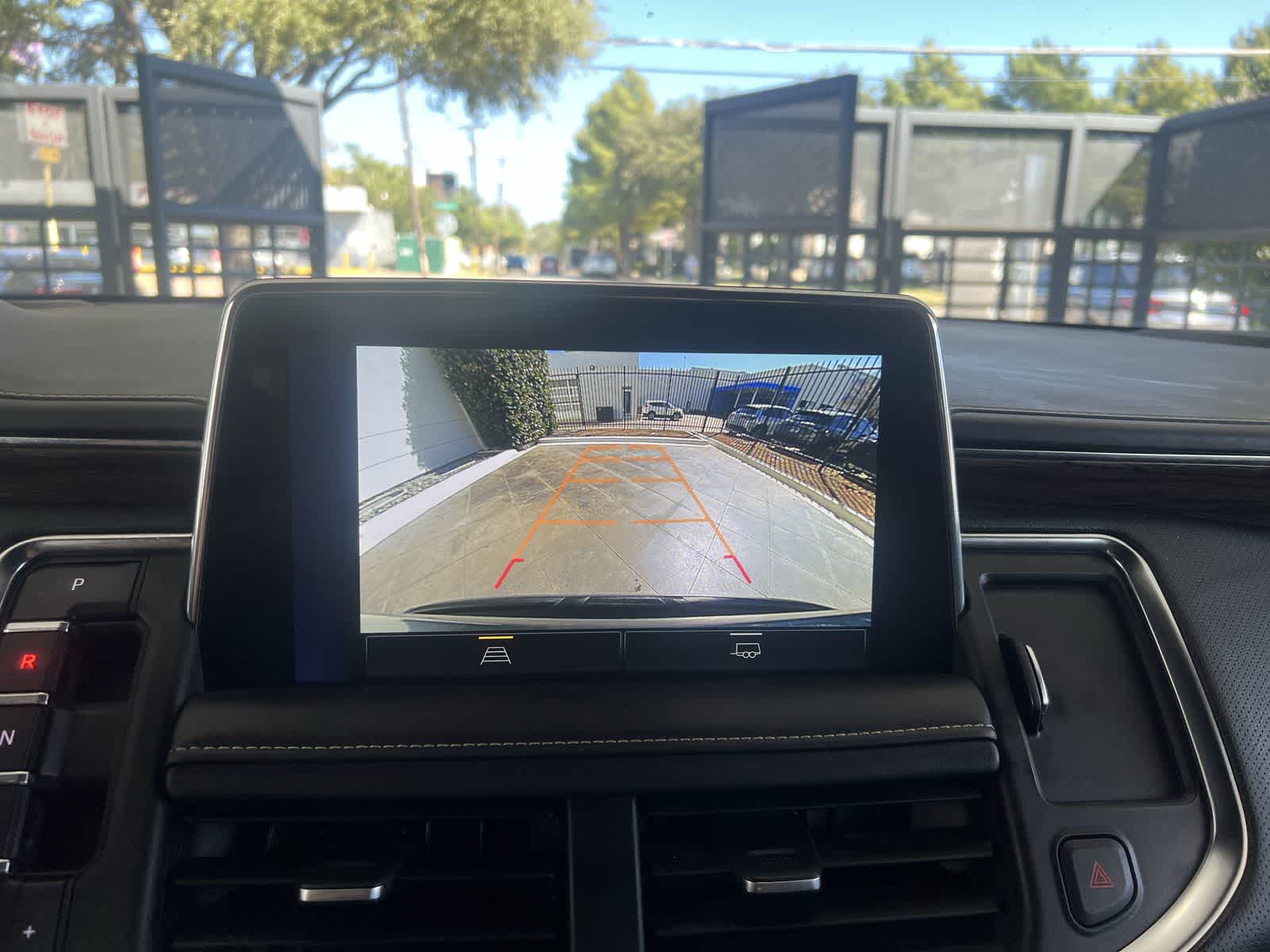 Thumbnail: 2023 Chevrolet Suburban - 21