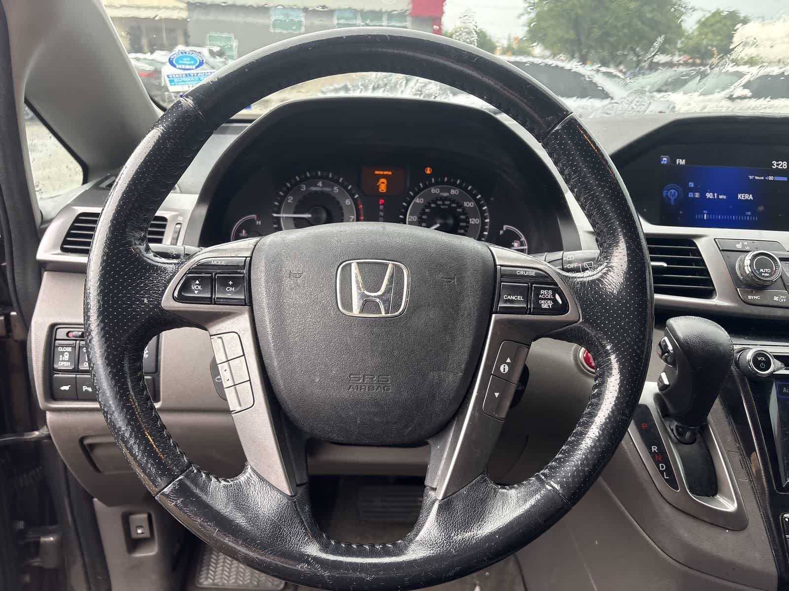 Thumbnail: 2014 Honda Odyssey - 9