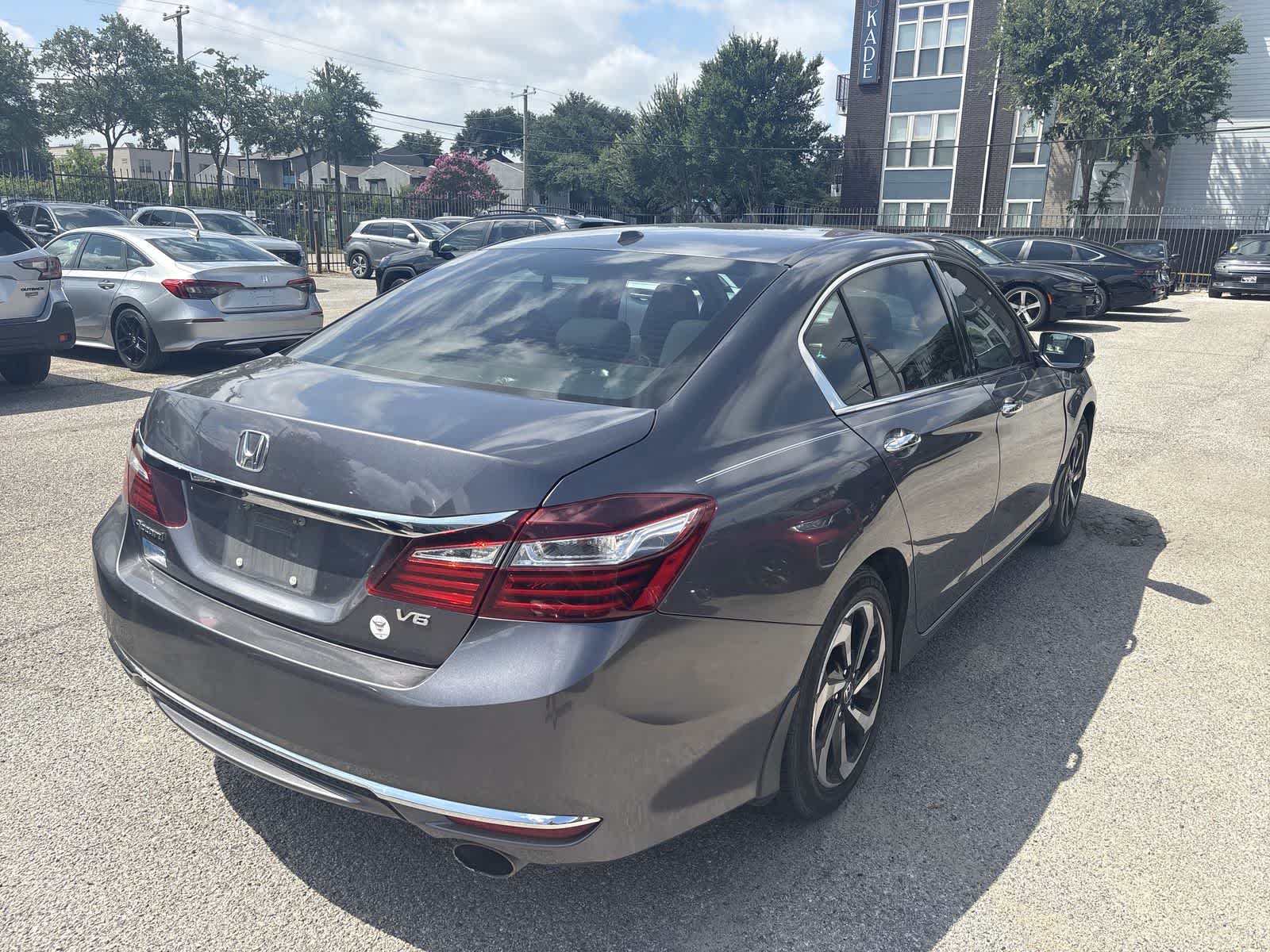 Thumbnail: 2016 Honda Accord - 6
