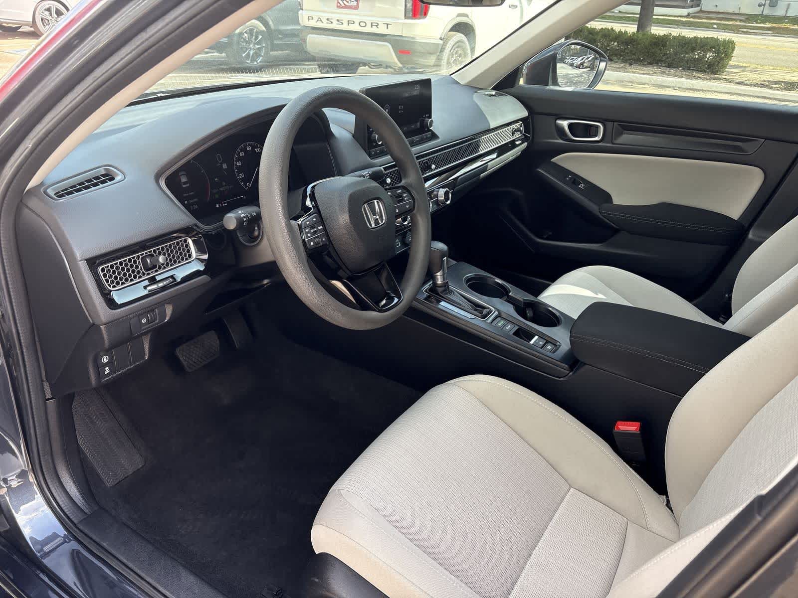 2023 Honda Civic LX photo 2