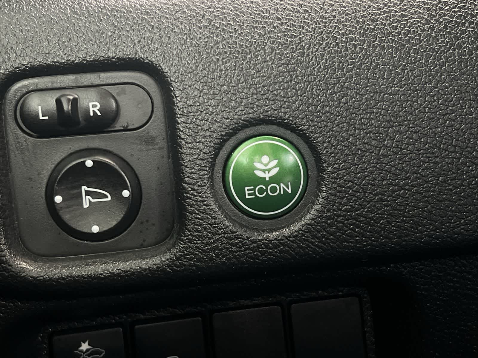 Thumbnail: 2022 Honda Pilot - 26