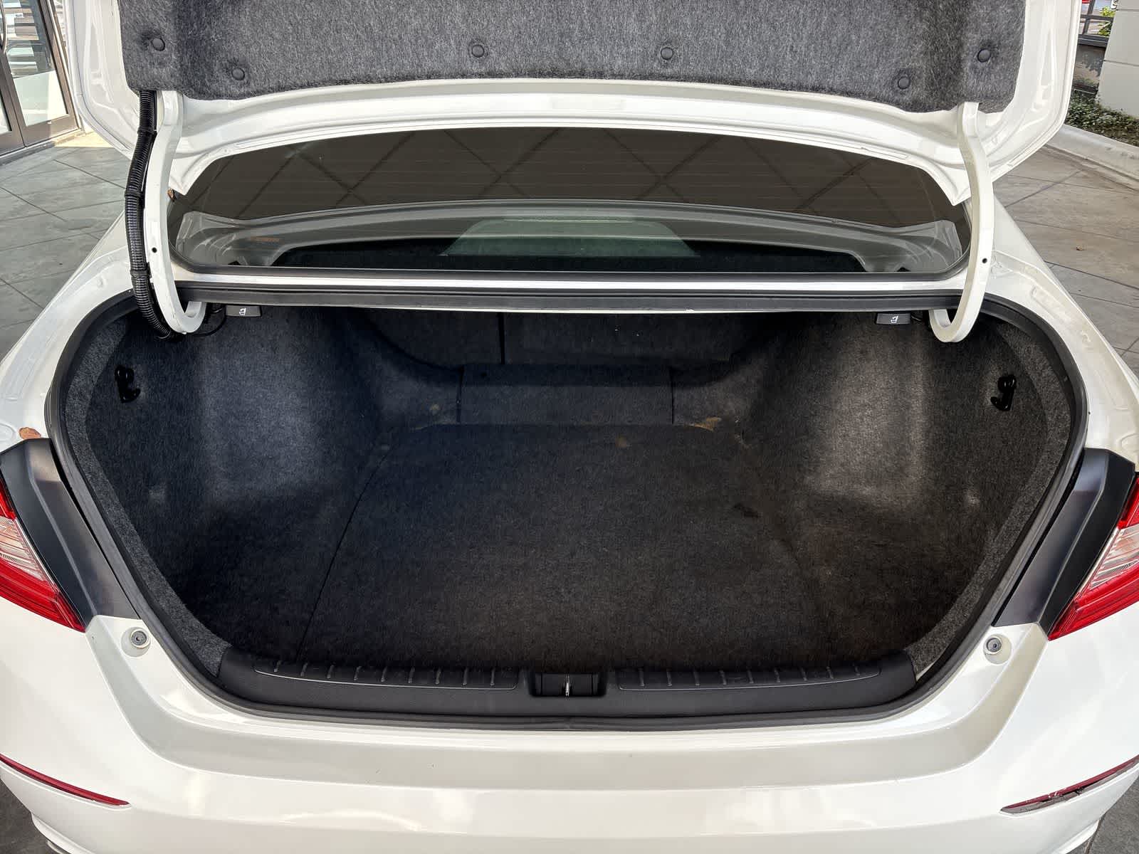 Thumbnail: 2019 Honda Accord - 18