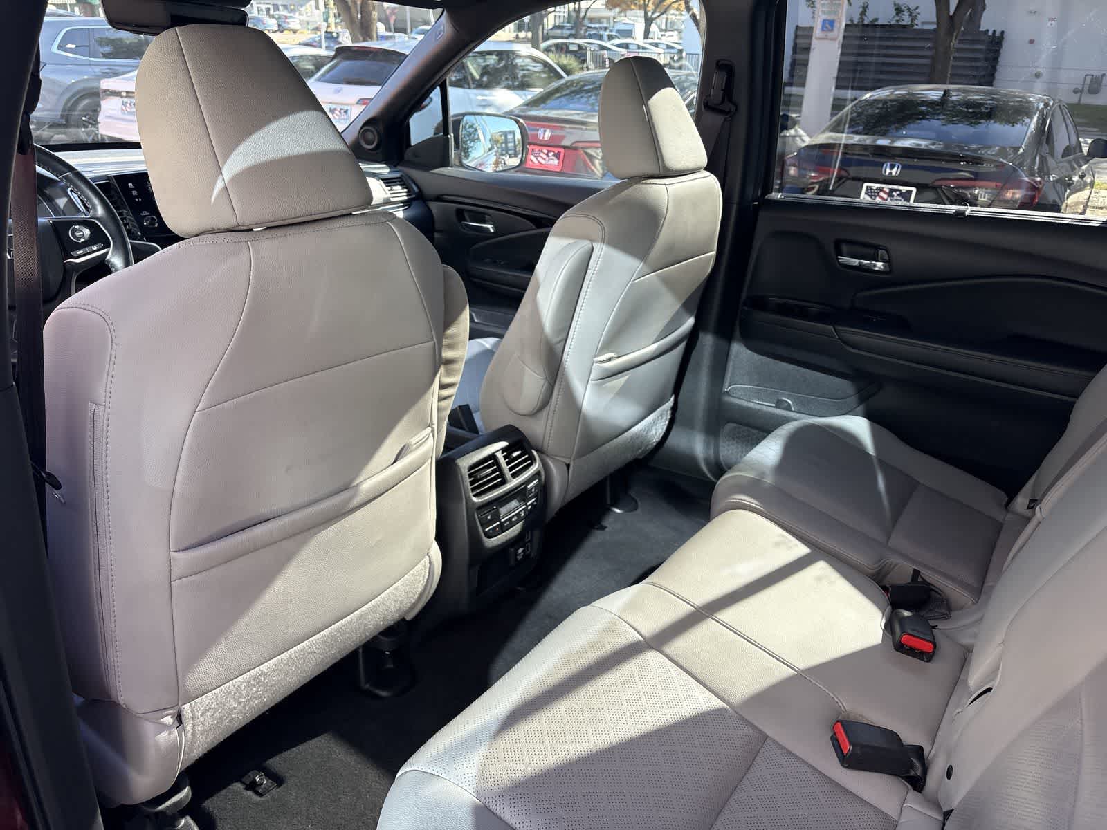 Thumbnail: 2021 Honda Passport - 11