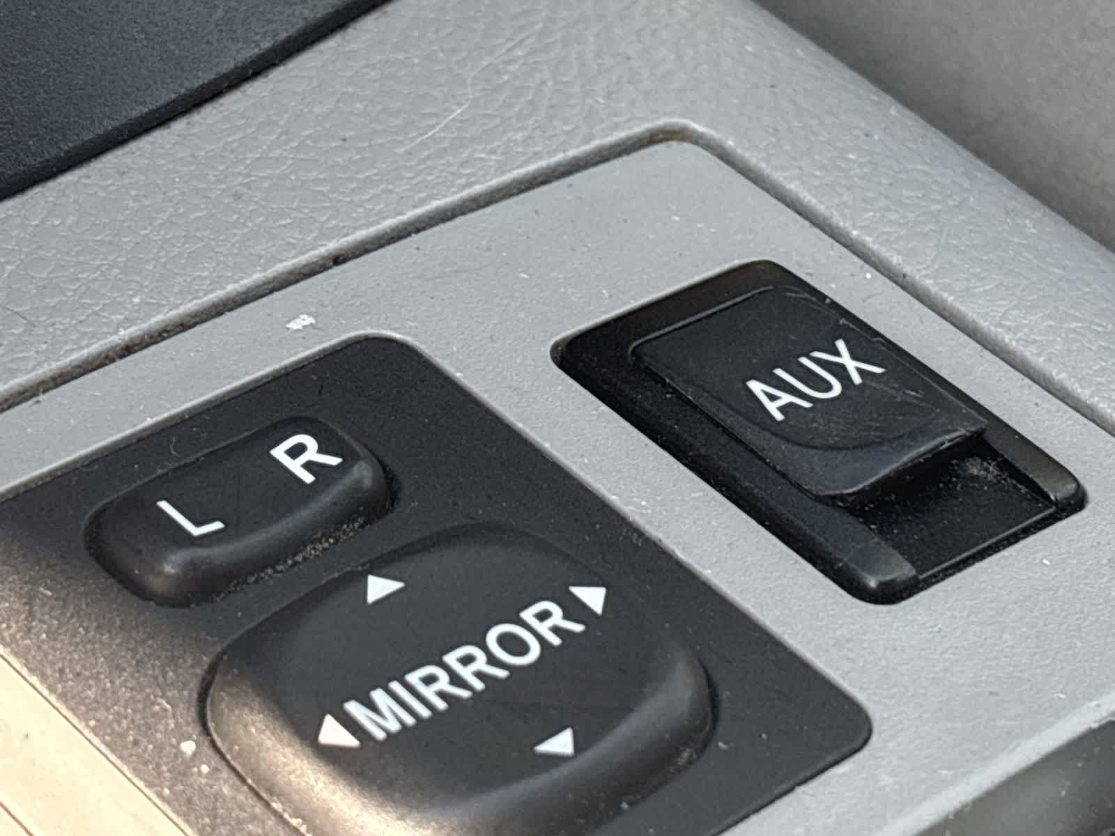 Thumbnail: 2011 Toyota RAV4 - 19