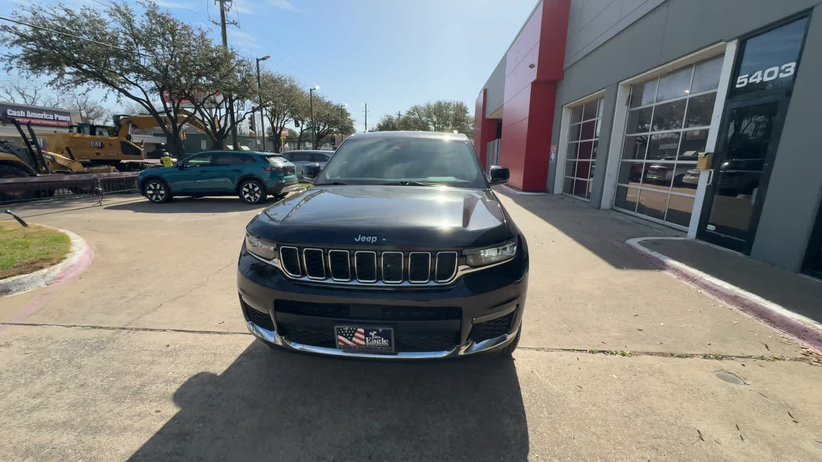 Thumbnail: 2022 Jeep Grand Cherokee - 3